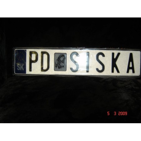 Podložka pod ŠPZ brúsený hliník - strieborná