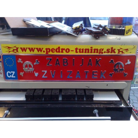 Podložka pod ŠPZ brúsený hliník - strieborná