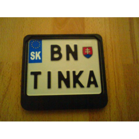 Podložka pod ŠPZ brúsený hliník - strieborná